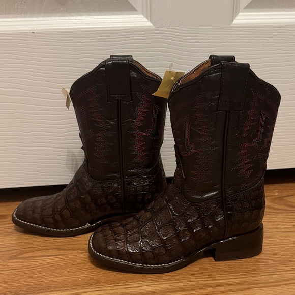 Kids' Black Crocodile-Pattern Boots - Picture 3 of 4